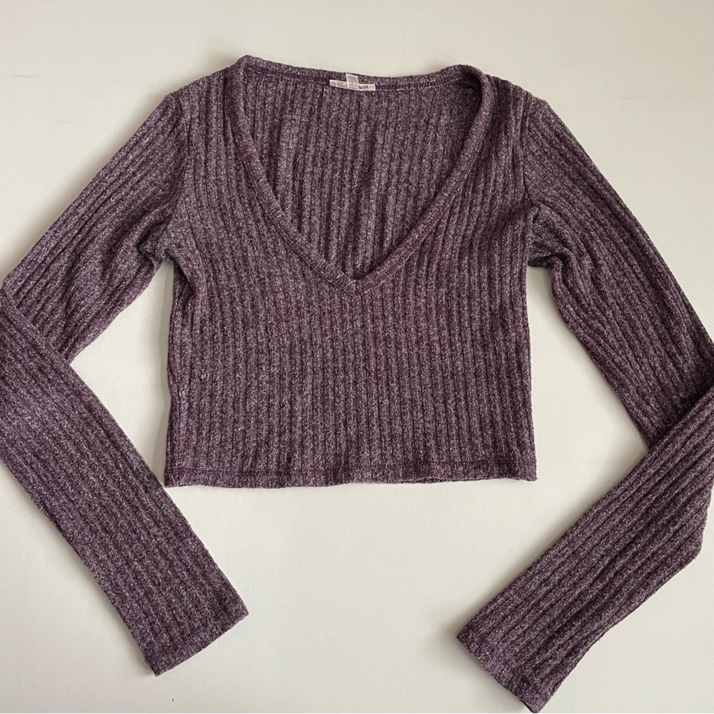 💚3/$15💚 ARITZIA WILFRED FREE XS Women's Purple Ribbed knit V-Neck crop Top